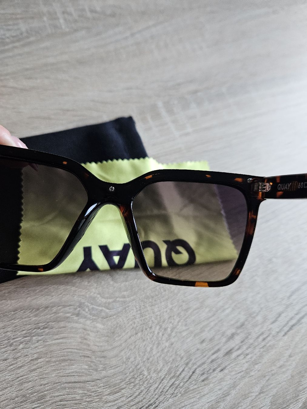 Occhiali & Lenti: QUAY Australia Sonnenbrille – Usato da Baar venduto da BlackCat_13 1