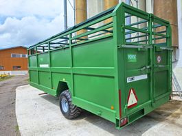 Ponge Viehanhänger zu Traktor