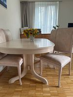Hochwertige Essgruppe: Säulentisch & 4 Stühle