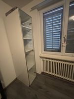 Regalweiss schmal mit Tuer guter Zustand