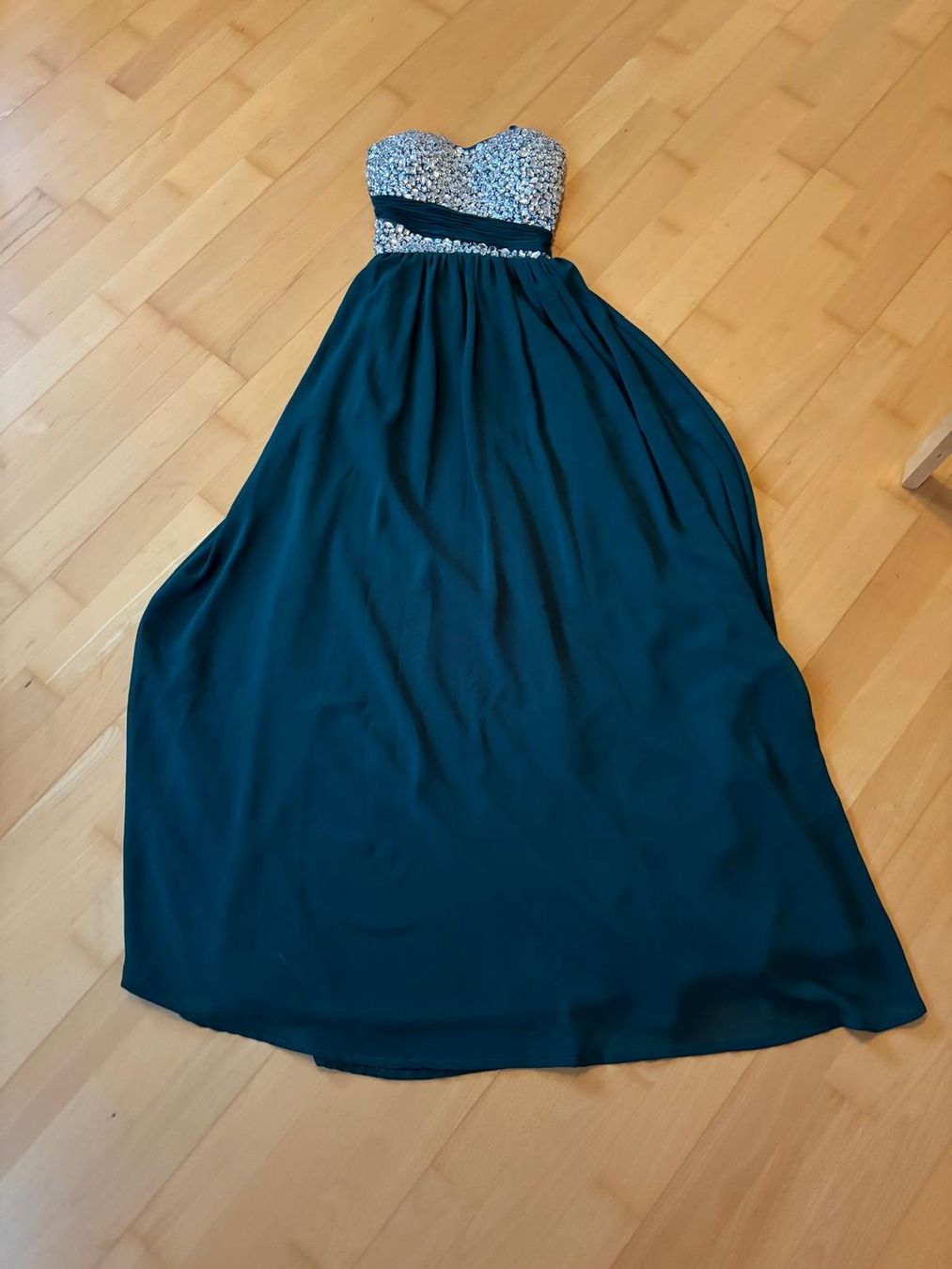 Vestiti: Abendkleid / Ballkleid – Usato da St. Ursen venduto da vonmos 1