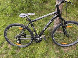 VTT Trek B-Series Calico – Cadre Alu – Fourche RockShox 