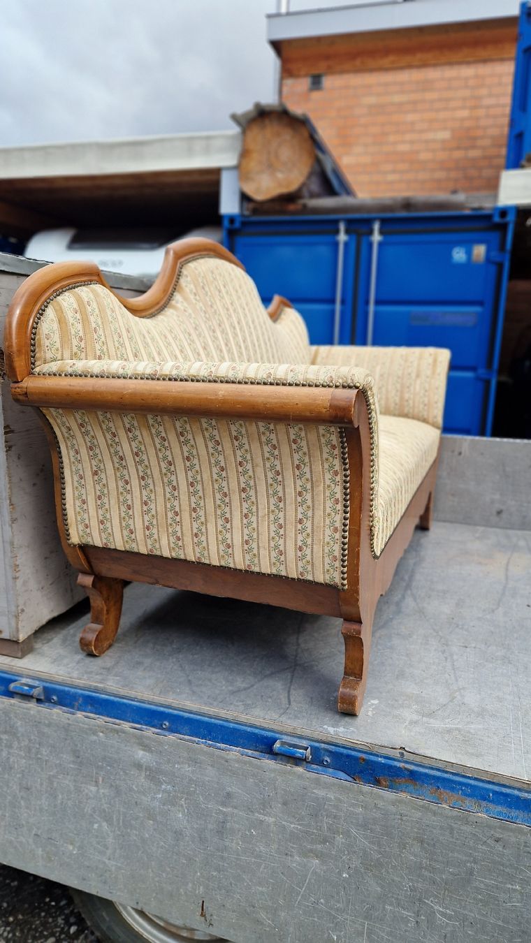 Divani: Antikes Sofa / Jugendstil Sofa / Restaurationsobjekt – Usato da Ennenda venduto da Mr.Alpen16536 1