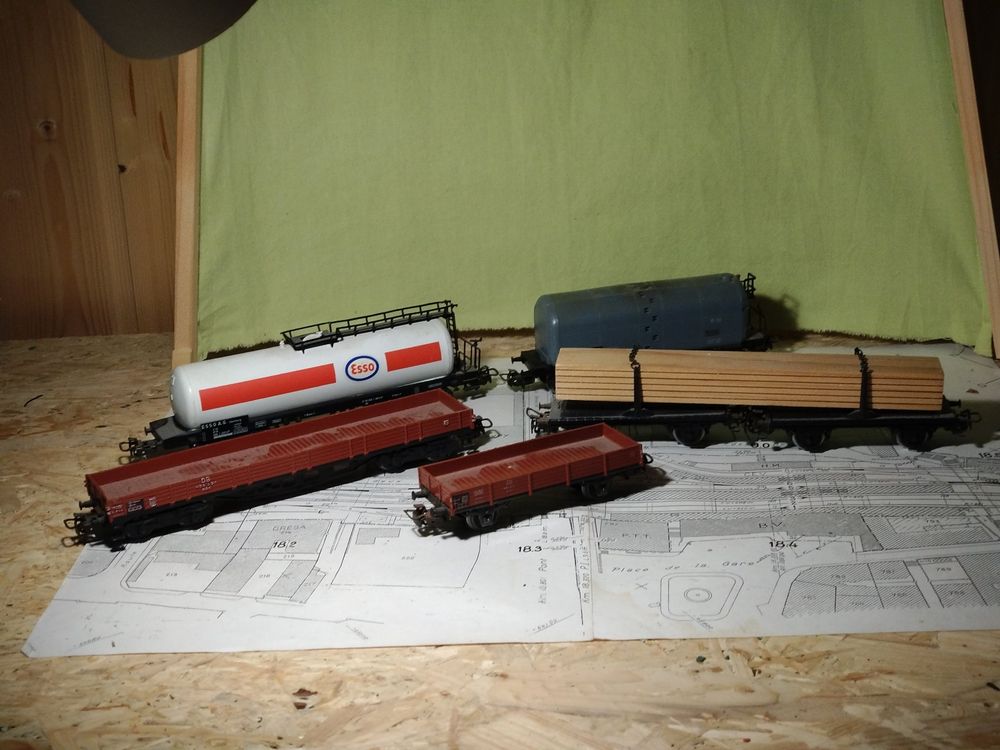 Lot De 2 Citernes/réservoirs H0 (1/87) - Modélisme Ferroviaire - Gris, Pré-assemblé - Neuf