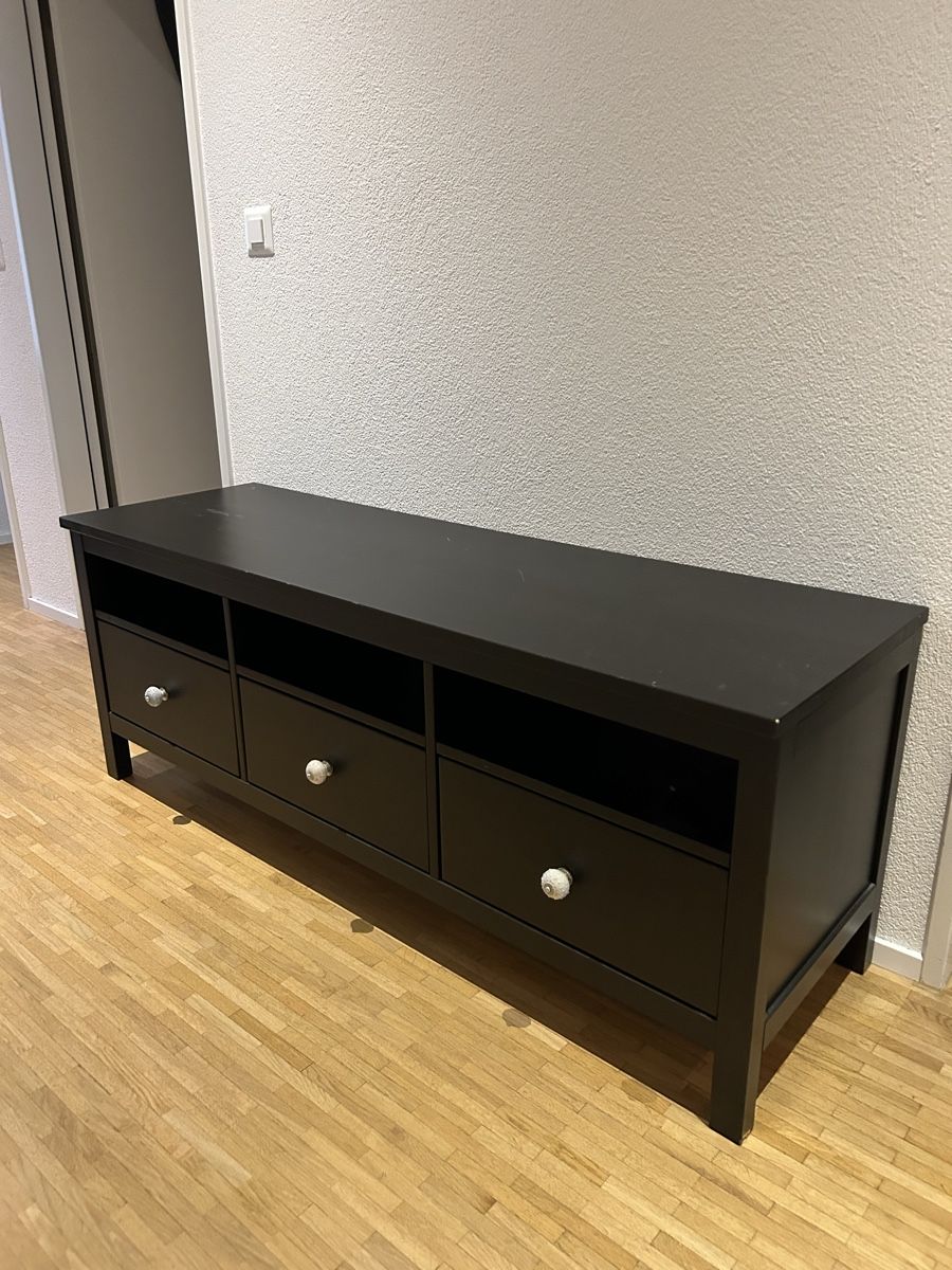 Ikea Credenze: Schwarzbraun Lowboard / Kommode – Usato da Zürich venduto da ari_2sp7