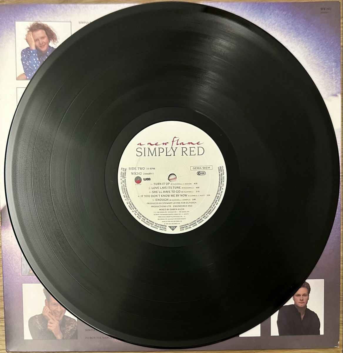 Schallplatten: SIMPLY RED A NEW FLAME VINYLE OCCASION – Gebraucht aus Areuse von PeppinoDG 5