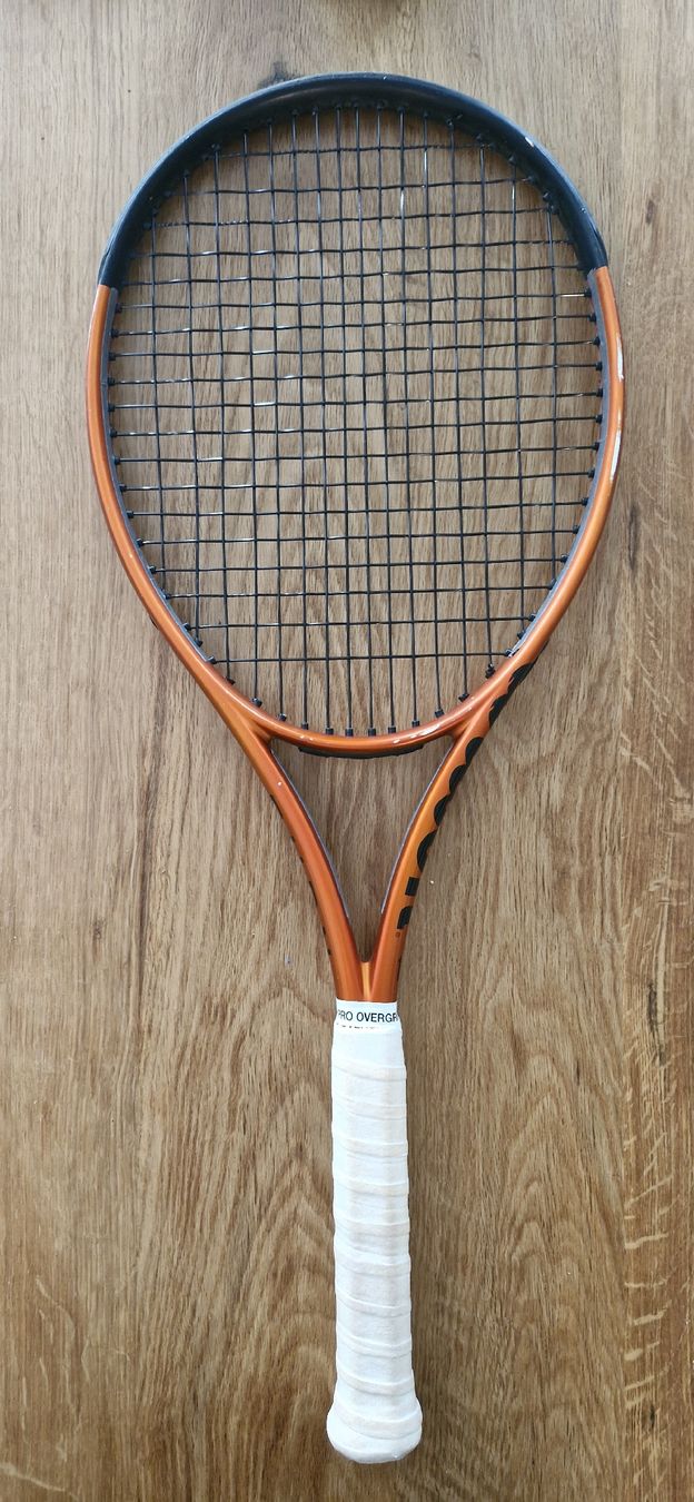 Wilson Racchette: Wilson 100 Burn Tennisschläger – Usato da Bern venduto da phi_8pwz