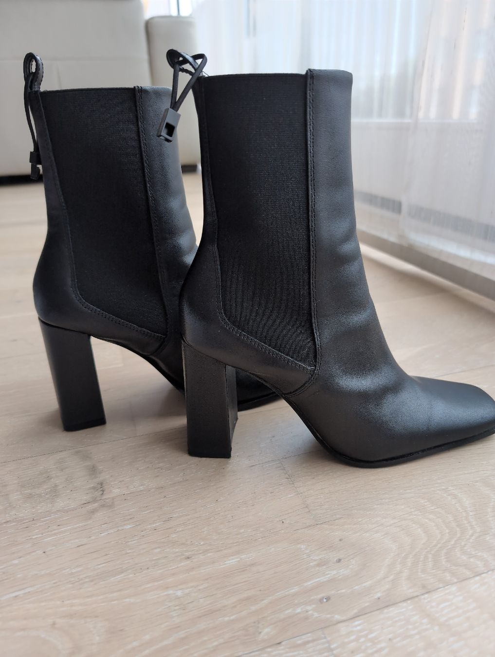 Zara Scarpe da donna: BOTTINES À TALONS LARGES – Usato da Carouge GE venduto da Yha84 2
