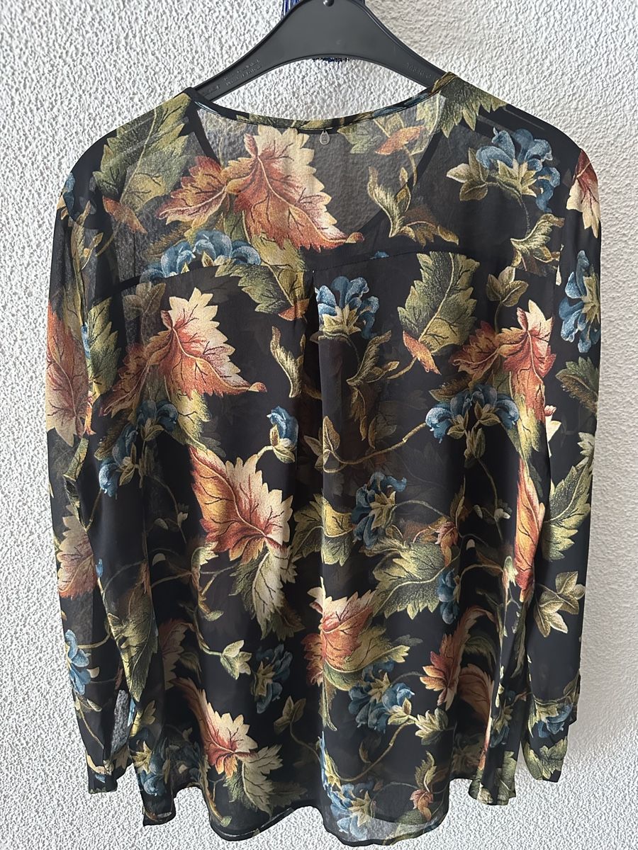Nile Blusen: Nile Bluse L – Neu und originalverpackt aus Gerlafingen von Uragano 2