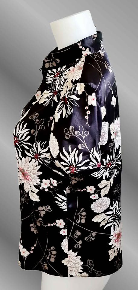 Blusen: Schicke Bluse Gr. 38 schwarz floral – Neu (gemäss Beschreibung) aus Aarburg von Hystoria 1