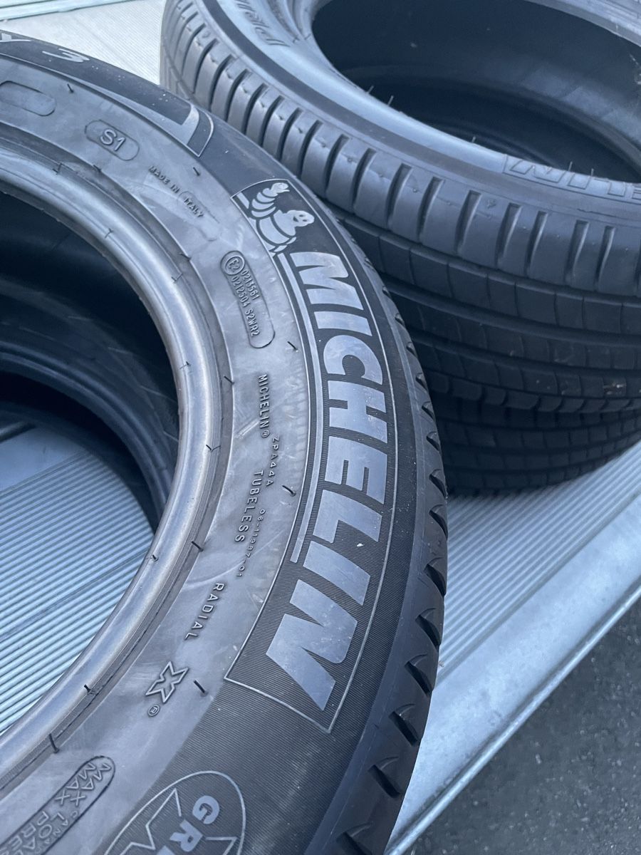 Pneumatici & Ruote complete: Pneu 215/65/17 v – Usato da Niederbipp venduto da Baca3