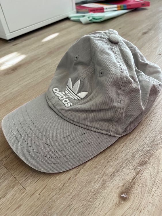 graue Adidas Cap Acheter sur Ricardo