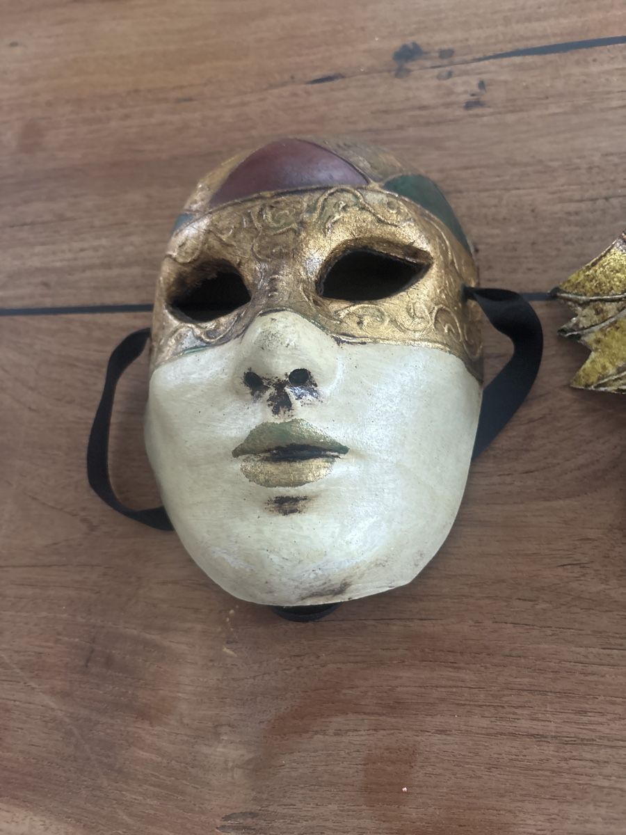 Masken: 3 Venezianische Masken, Karneval – Gebraucht aus Kriens von Wundertuete17 1