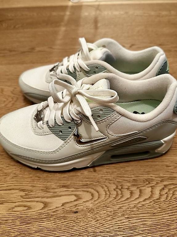 Scarpe da uomo: sneakers Nike Air – Usato da Gordola venduto da carola67 1