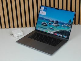 MacBook Pro 16 Zoll - 2021 (M1 Pro + 16GB RAM + 512GB SSD)