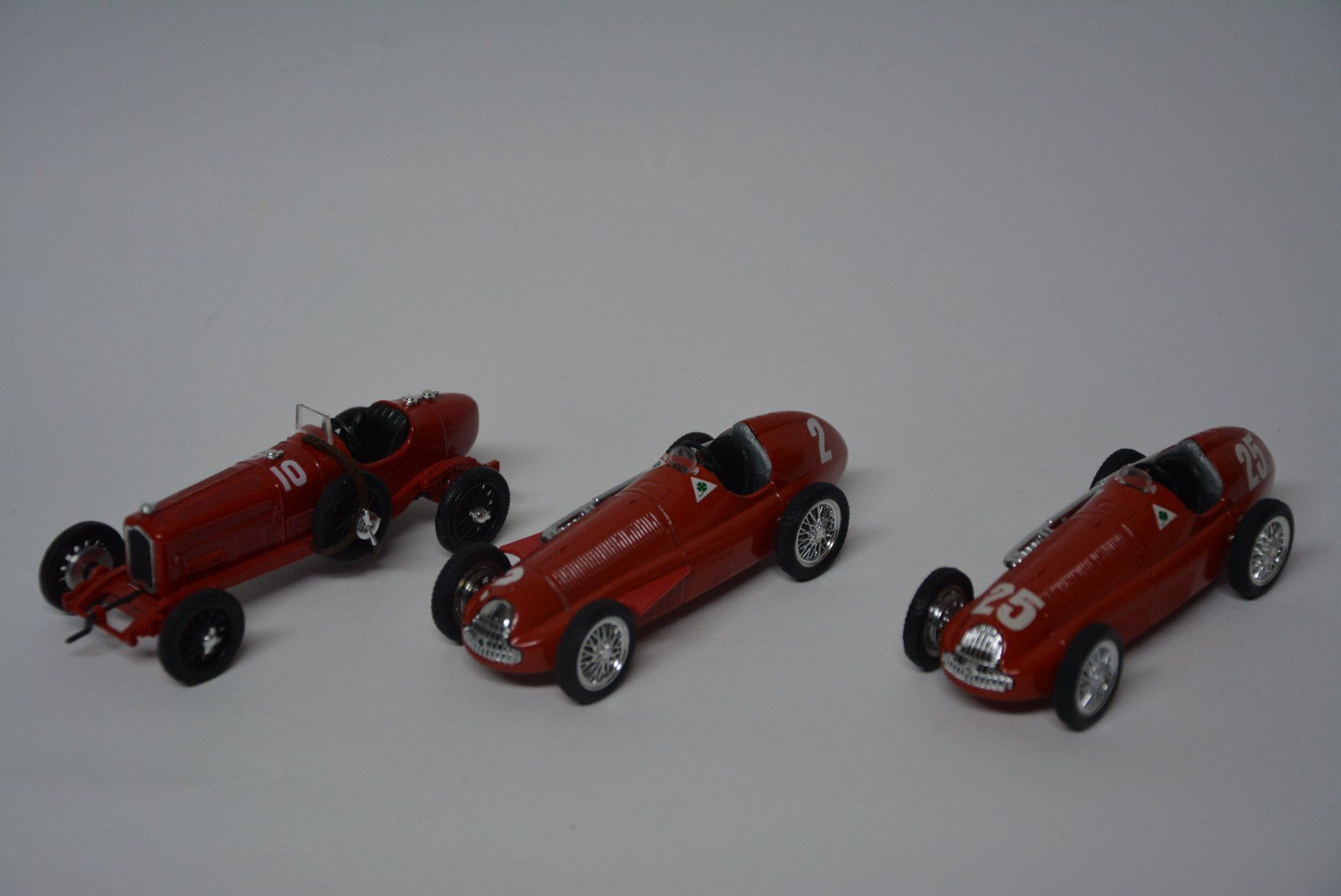 Alfa Romeo Modellini d'auto: Alfa Romeo , 3 Stück , 1:43 – Usato da Goldach venduto da Feivel9 1