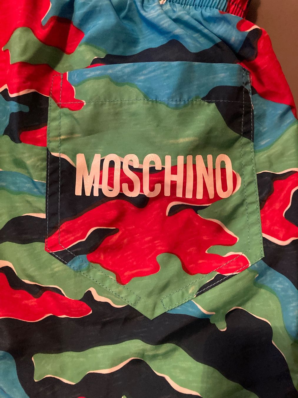 Moschino Pantaloni: MOSCHINO SWIM Shorts – Usato da Sursee venduto da Auktion29 1