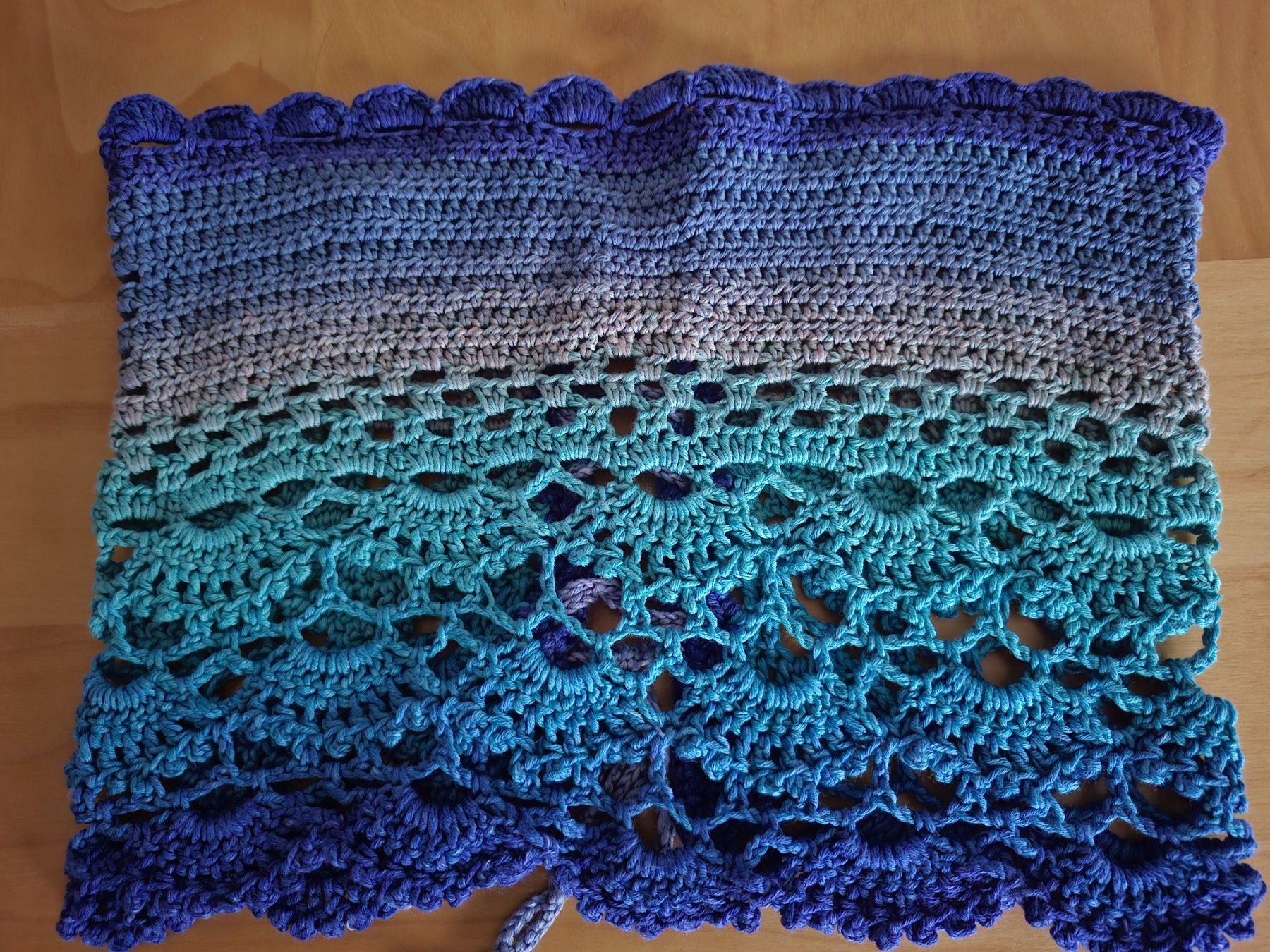 Top: Häkel Bustier Top S/M neuwertig – Usato da St.Gallen venduto da LaMiSa 2