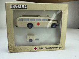 GB1- Brekina  DRK Mercedes 5000 Bus mit Anhänger