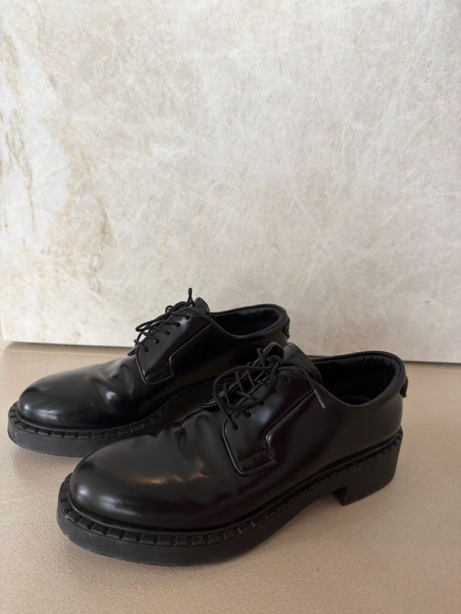 Prada Damenschuhe: PRADA Schuhe Leder – Gebraucht aus Uetikon am See von mga_lqy6 1