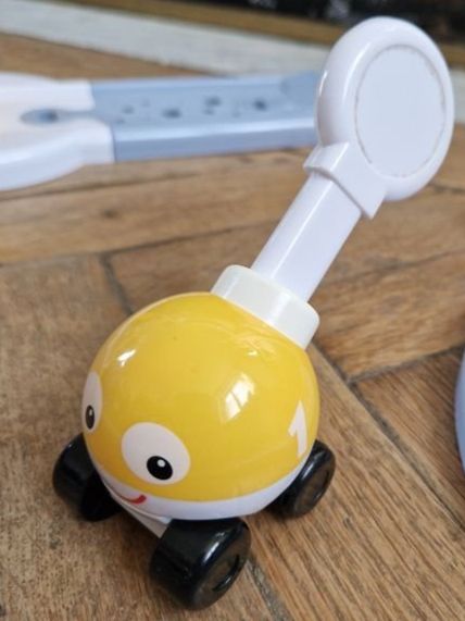 Spielzeuge: ✨Circuit Auto Bubble car - Bubble car Rennbahn Oxybul ✨ – Gebraucht aus Bellinzona von Ludocorner 2