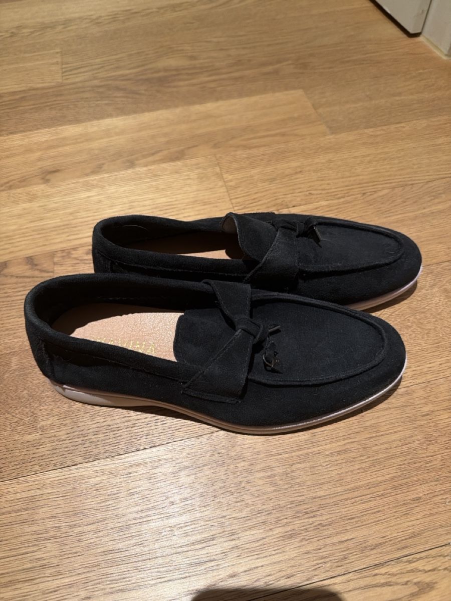 Damenschuhe: Suede design loafers new – Neu (gemäss Beschreibung) aus Hausen AG von nik_9sg2 1