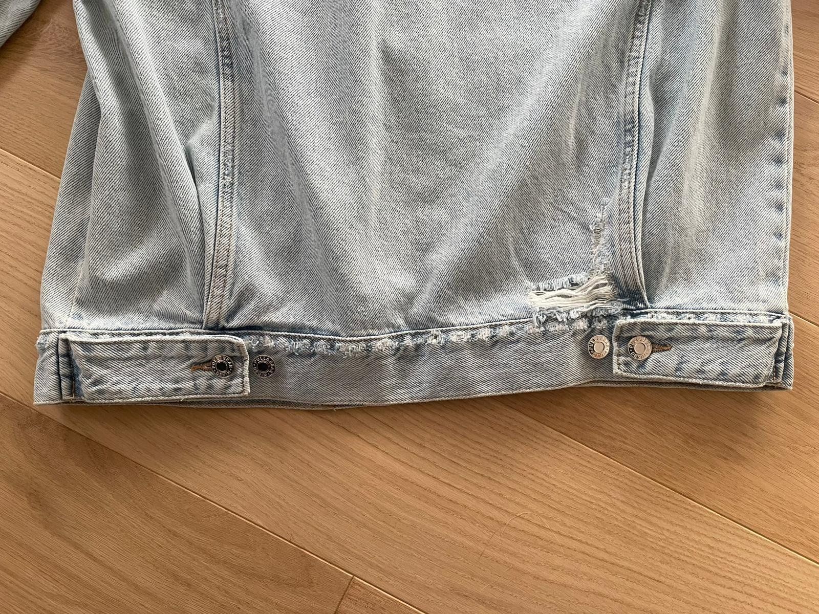 Pull&Bear Giacche: Jeansjacke - hellblau – Usato da Eschenbach LU venduto da B.L.R 4
