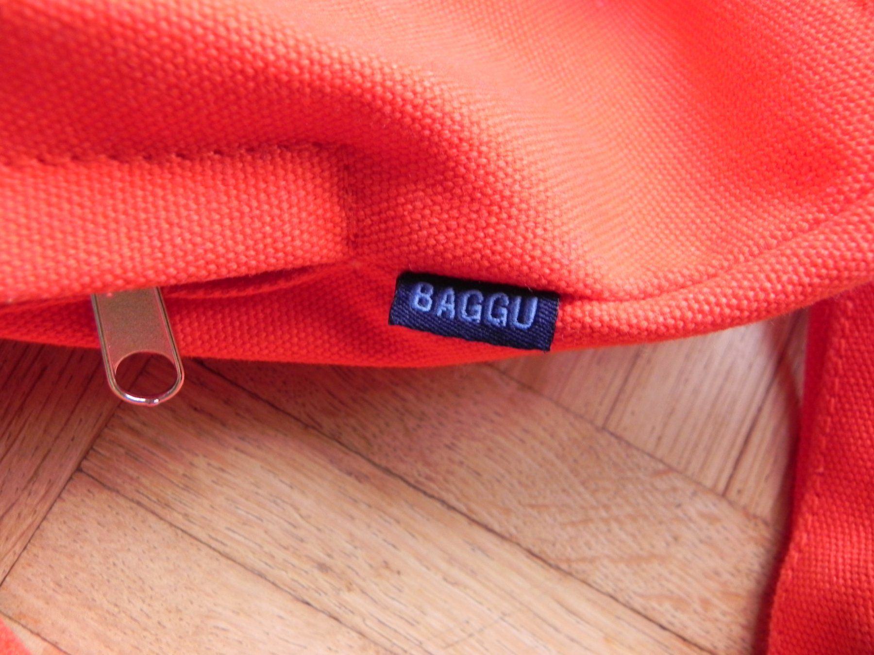 Baggu Zaini: Rucksack Baggu rot – Usato da Stallikon venduto da pcerny16 2