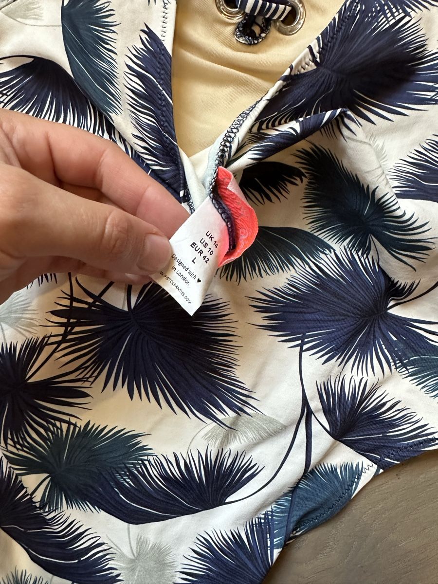 Badekleider & Bikinis: Badeanzug Mix Grösse M/L – Gebraucht aus Triesen von nenaan 3