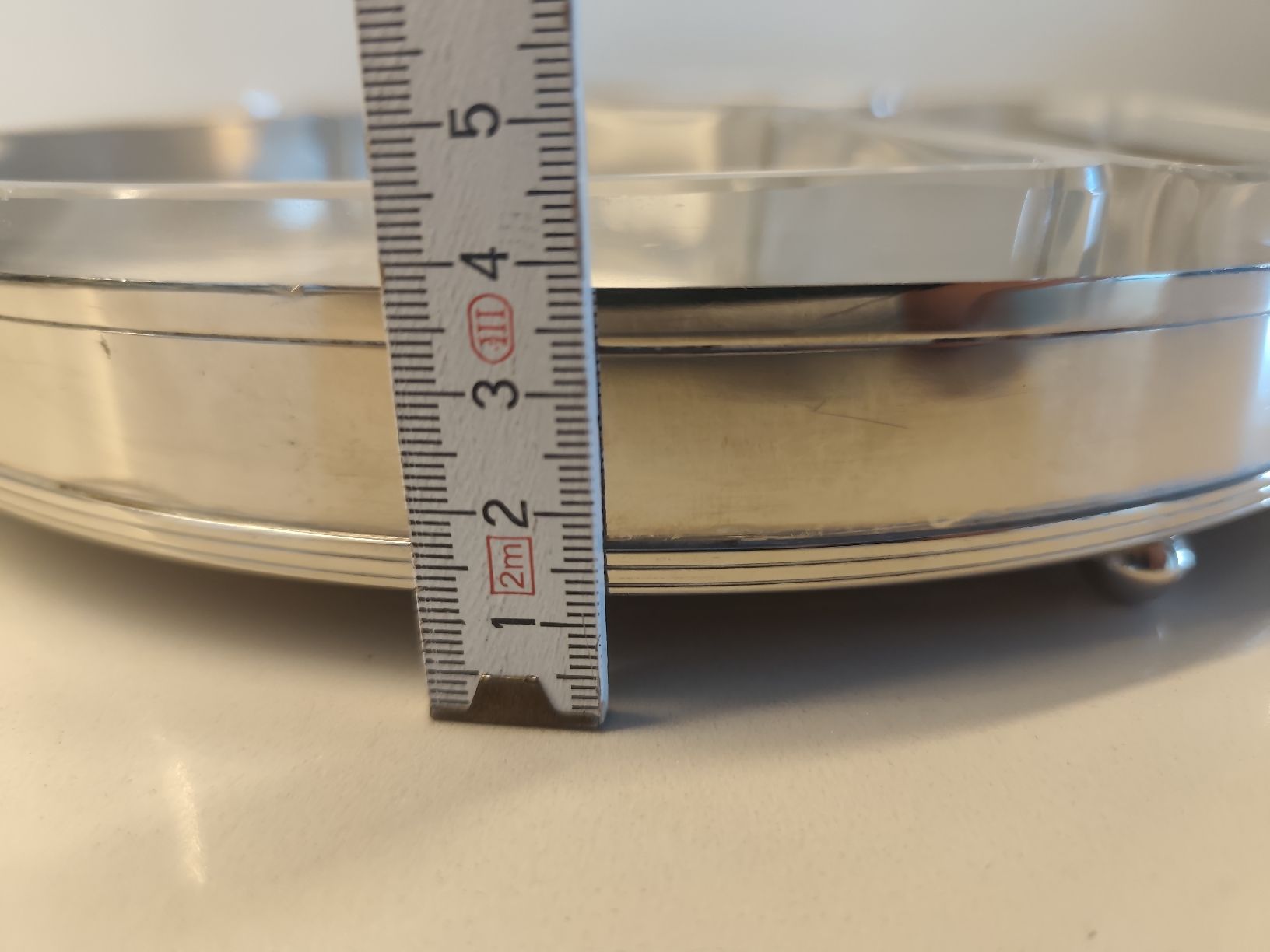 Piatti di portata: Vintage Serviertablett/Platte mit Glaseinsatz, 28cm Durchm. – Usato da Schlieren venduto da Wizza 3