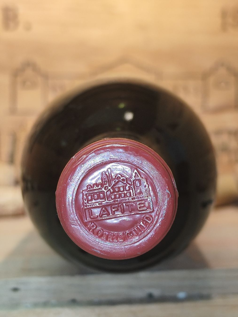 Lafite Rothschild Vino: 1970 Chateau Lafite Rothschild – Nuovo e nell'imballaggio originale da Büsserach venduto da Vintage-vins 3
