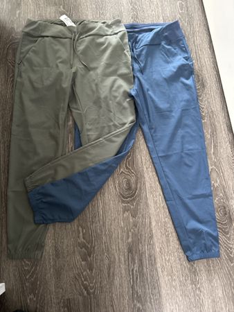 Leichte Wanderhosen von Quechua im Set, Grösse 44