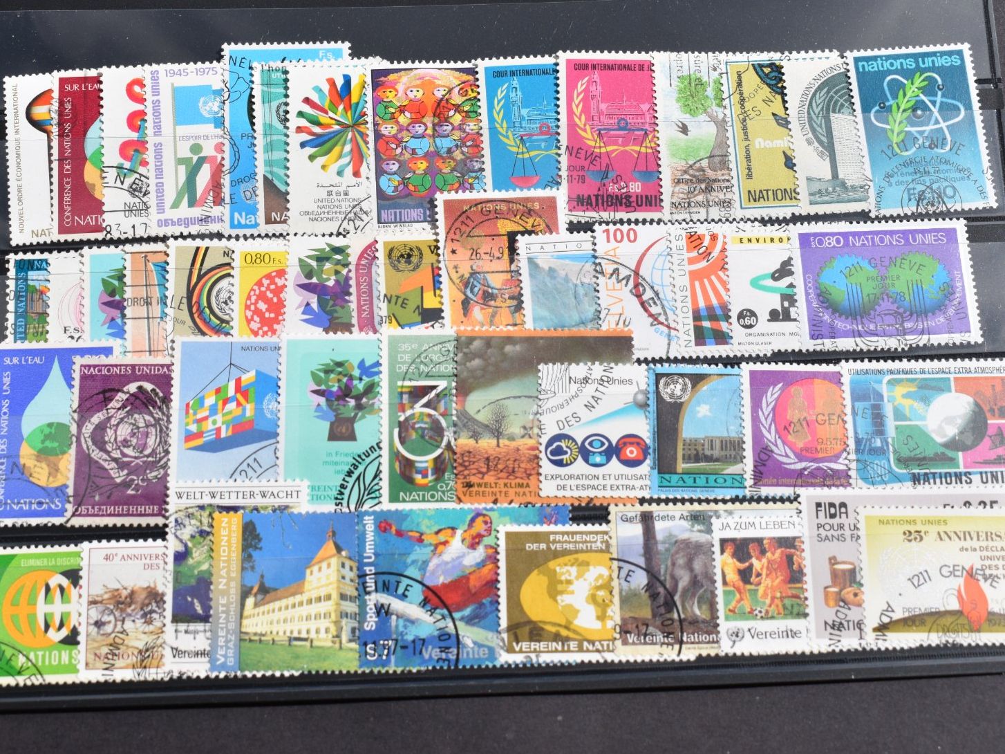 Tutti i francobolli: 50 Stk. UNO Briefmarken. .  B1106E – Usato da Bettingen venduto da Gluscht-Oase