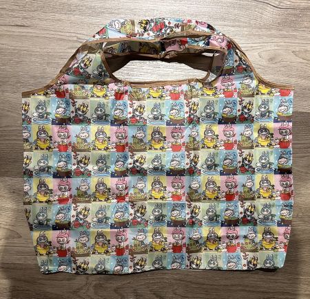 Faltbare Tasche mit Labubu Motiv