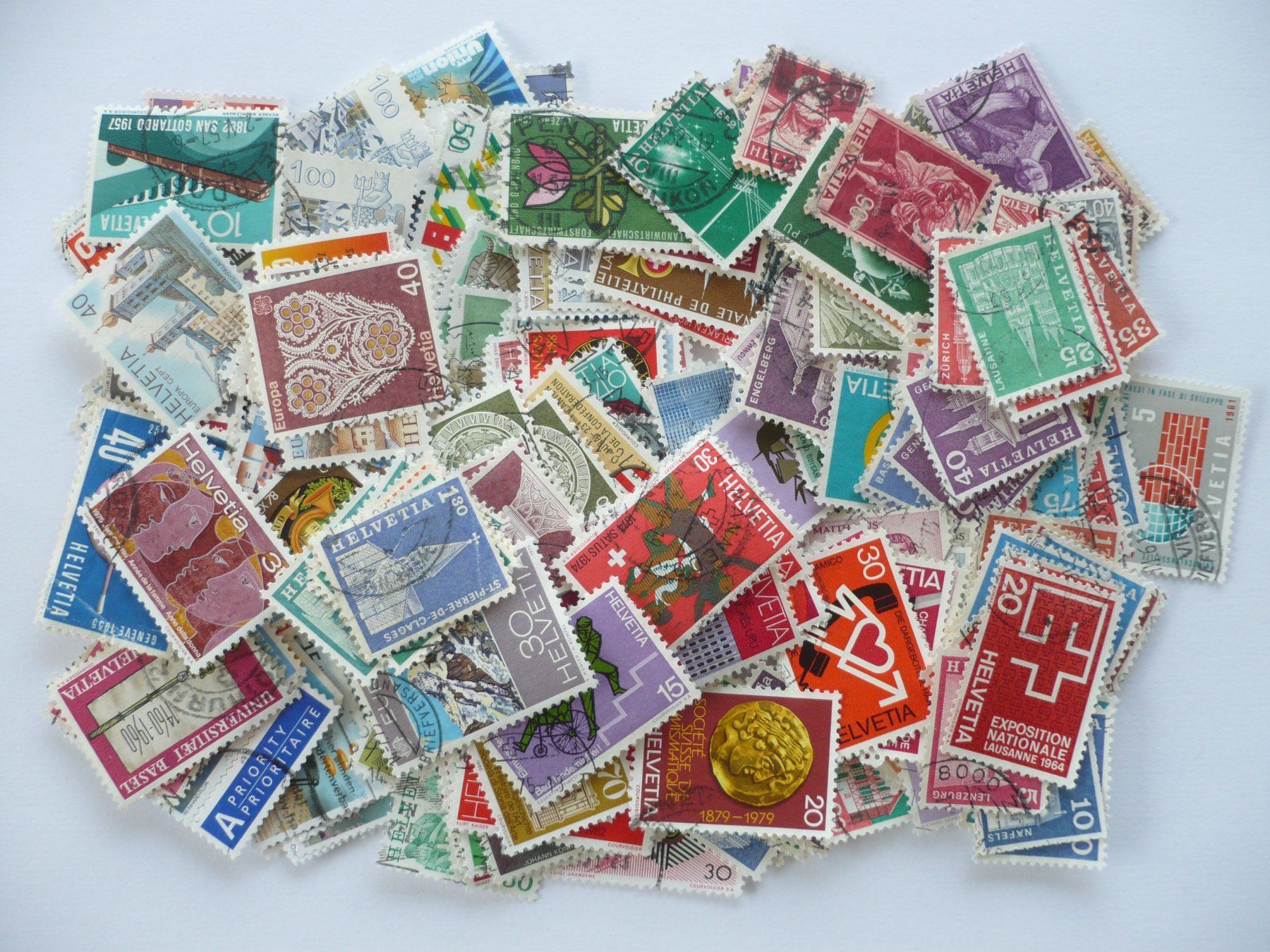 Tous les timbres: Schweiz ca. 300 gest. Marken – D'occasion à Zürich par saltandpepper008
