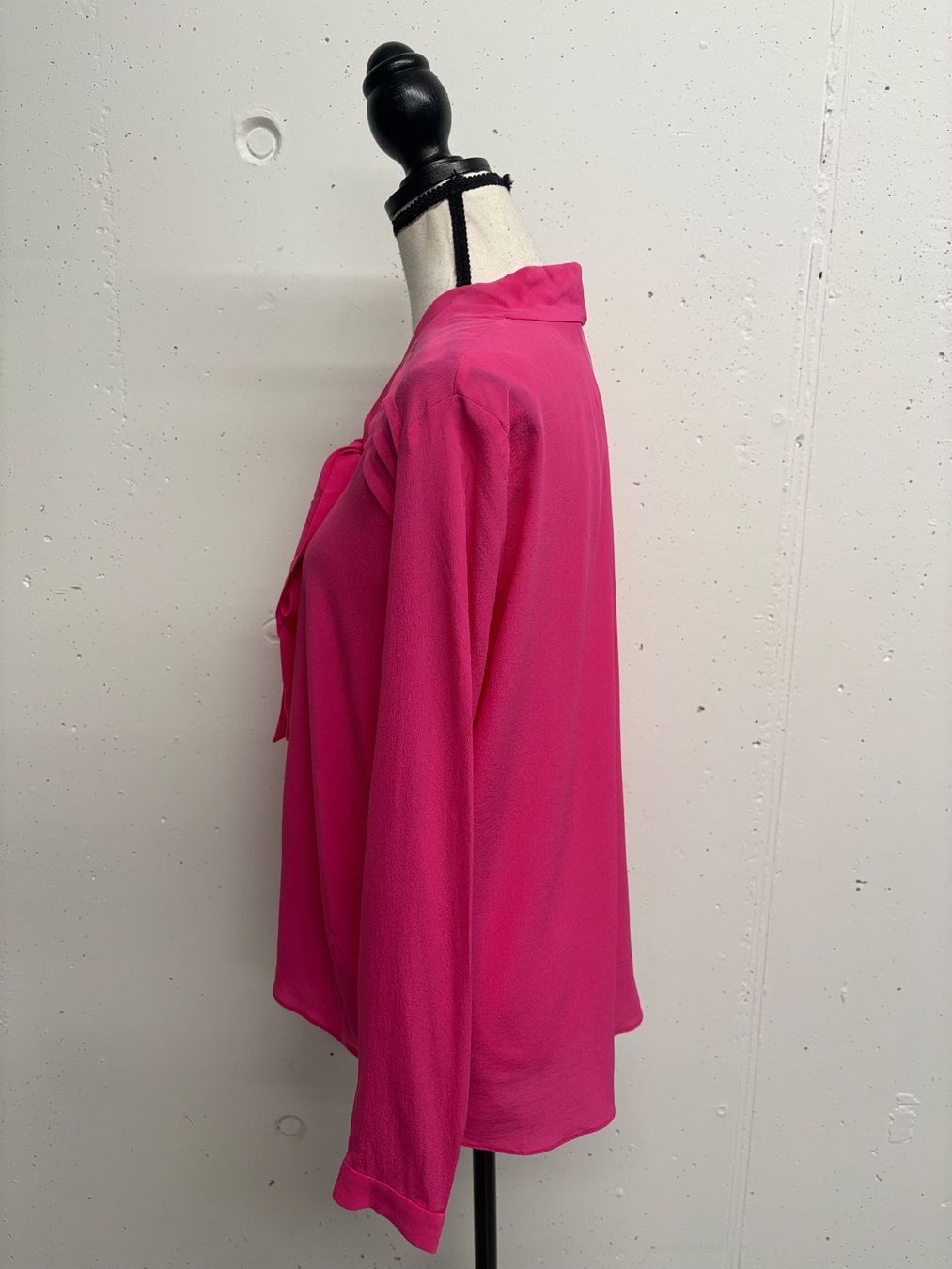 Marc Cain Camicette: Neue Marc Cain Bluse pink Gr. 34 Seide Schluppenbluse – Nuovo e nell'imballaggio originale da Regensdorf venduto da secondchancefashion 1