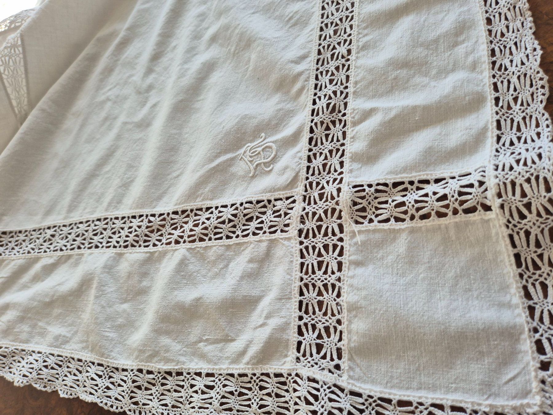 Sonstige Tischwäsche: Tischdecke, Halbleinen, Vintage! – Gebraucht aus Bern von aronari