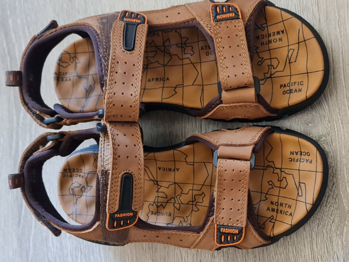 Herrenschuhe: Sandaletten Grösse 40/41 – Neu (gemäss Beschreibung) aus Meiringen von Logia