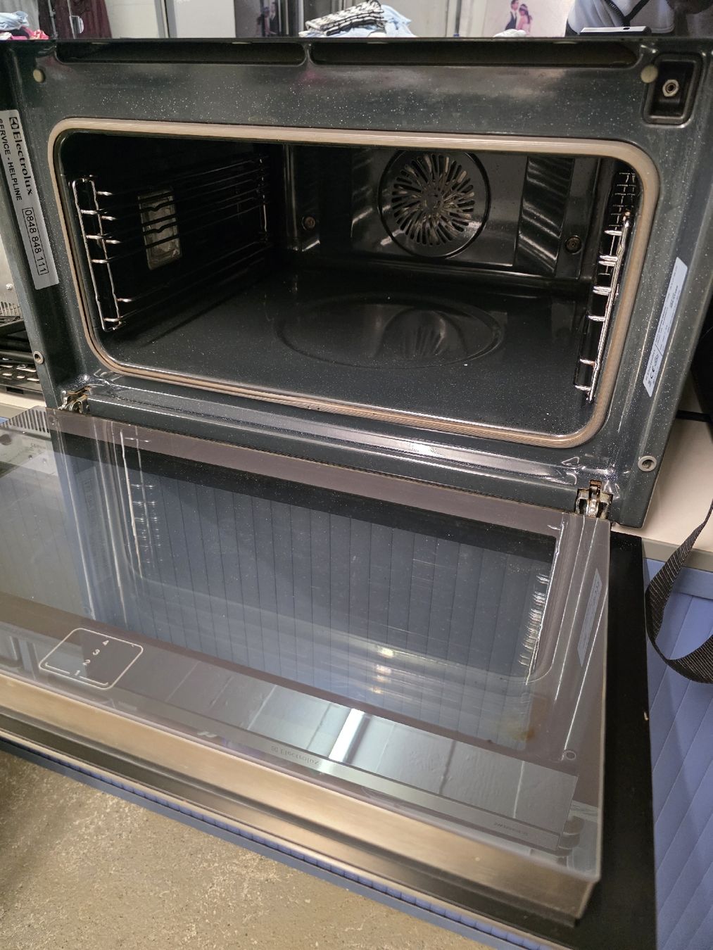 Electrolux Forni: Electrolux Backofen Swissline SL, EB4SL60CN – Usato da Frauenfeld venduto da sigre01 2