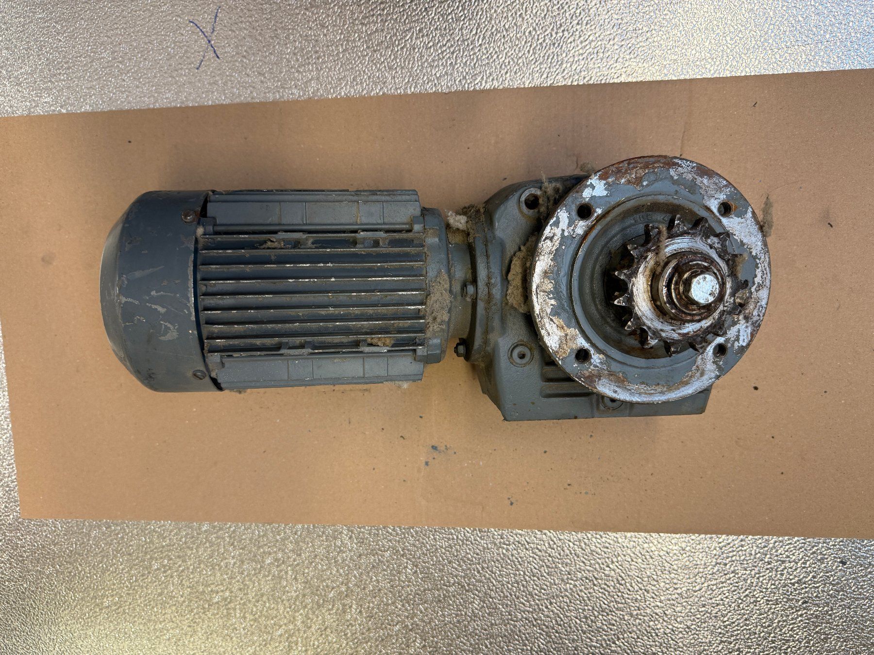 Motori: Elektromotor mit Getriebe – Usato da Basel venduto da Mirko00