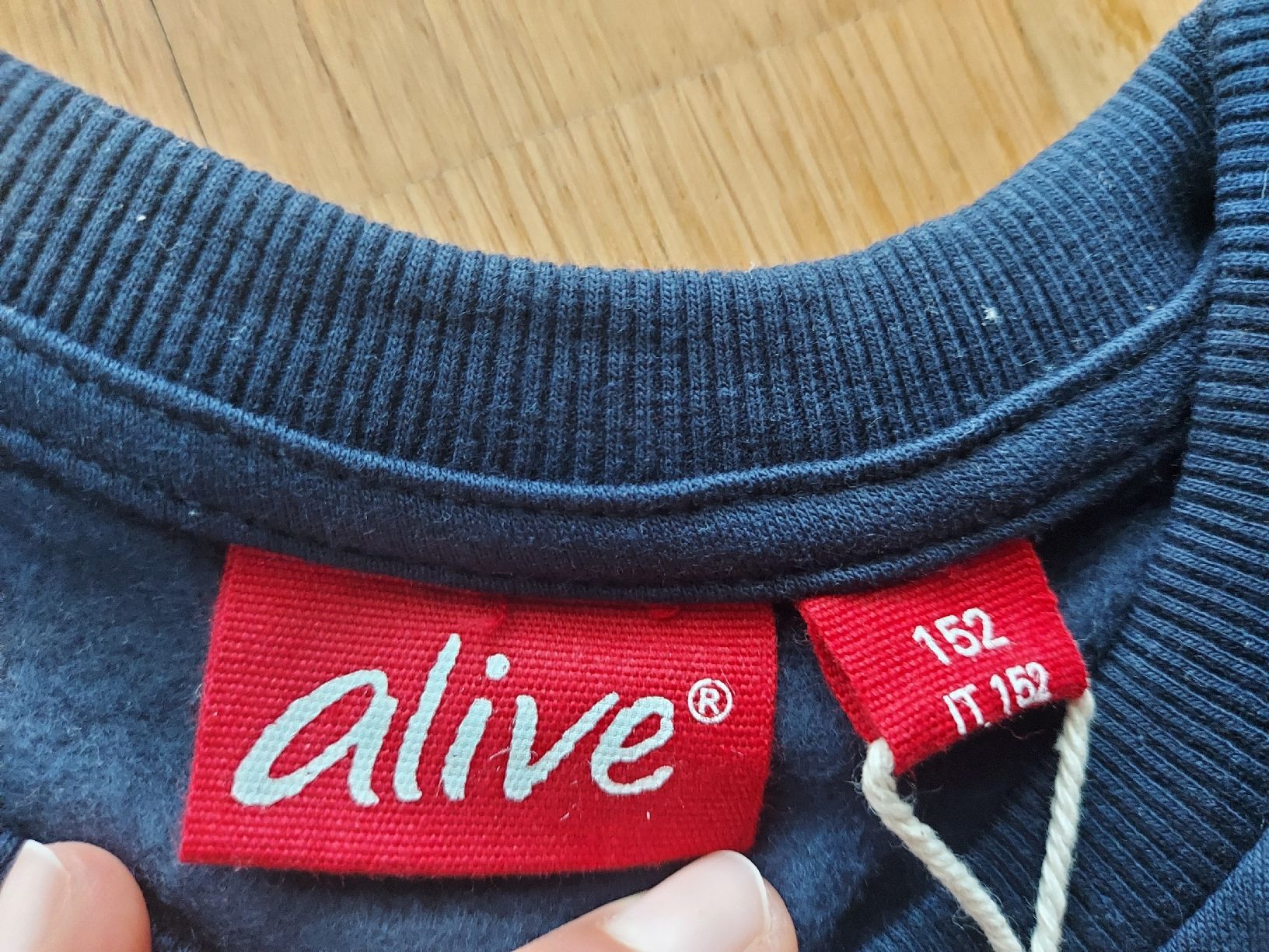 Pulls & Sweat-shirts: Pullover – Neuf (Voir description) à Glattpark(Opfikon) par Uthyla 1