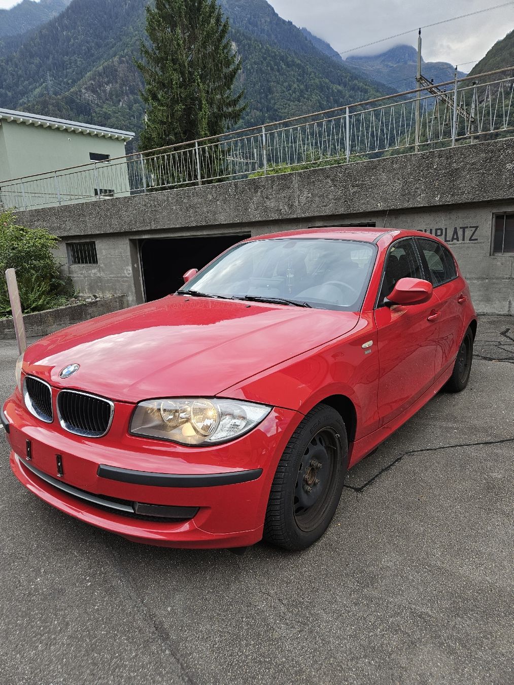 BMW Autos: BMW 116i – Gebraucht aus Erstfeld von tak_ny6m 1