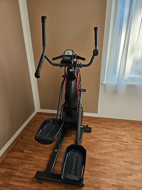 Bowflex Vélos d'appartement: Crosstrainer Bowflex Max Trainer M3 sehr guter Zustand – D'occasion à Engelburg par Michelle_Egg 2