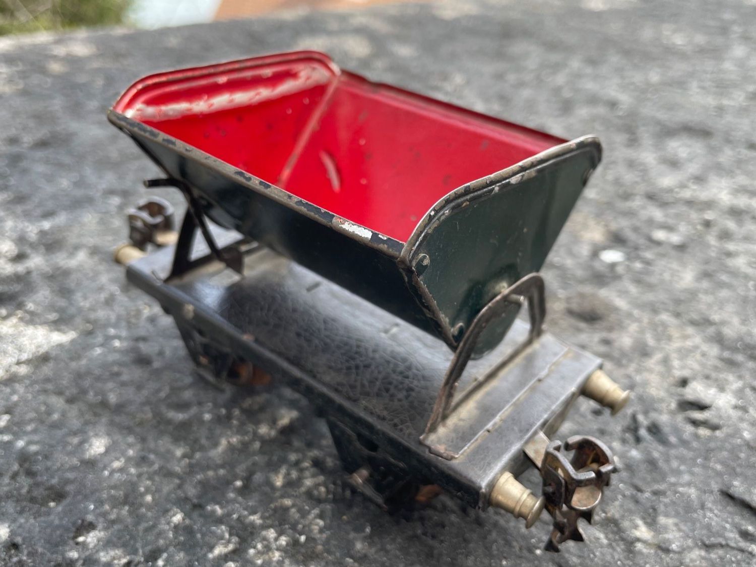Märklin Modelleisenbahnen: Märklin Kipplore in Spur 0 – Gebraucht aus Brugg AG von lenya1 4