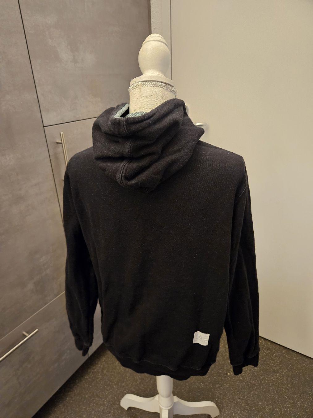 Maglioni & Felpe: Anuell Pullover Hoodie Grösse L Schwarz Kängurutasche – Nuovo (secondo la descrizione) da Anwil venduto da tamoos 1