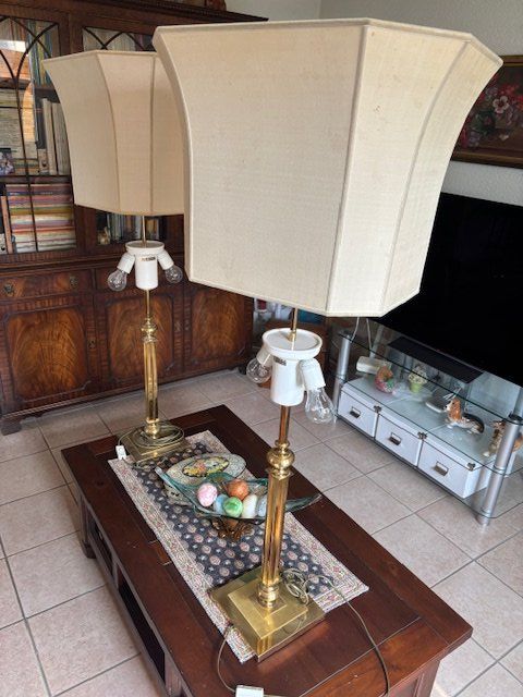 Lampade: UNE PAIRE DE LAMPES DE TABLE JJS – Usato da Grand-Lancy venduto da Kimplay 8