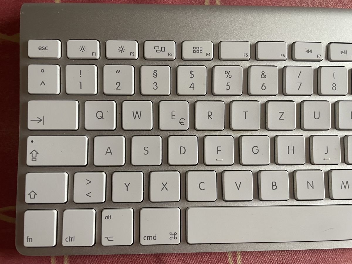 Apple Tastiere: Apple Magic Keyboard - clavier Apple sans fil – Usato da Commugny venduto da arm_7m7m 2