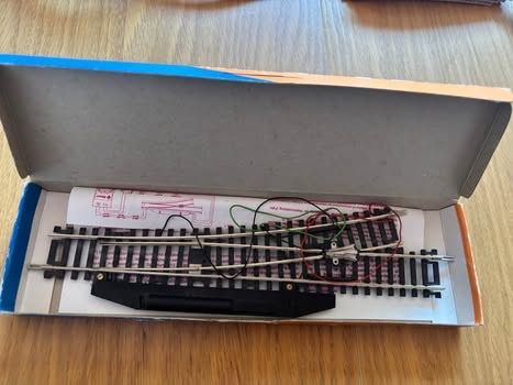 Roco Modellini di ferrovie: Aiguillage de la marque ROCO – Nuovo (secondo la descrizione) da Orbe venduto da car_8grw