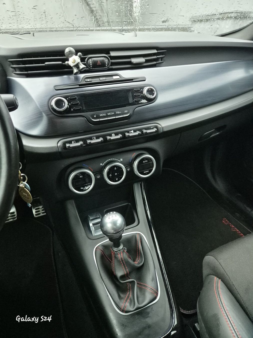 Alfa Romeo Autos: Alfa Romeo giuletta 1.4tb / 170CV – Gebraucht aus Châtelaine von fab_zbb5 4