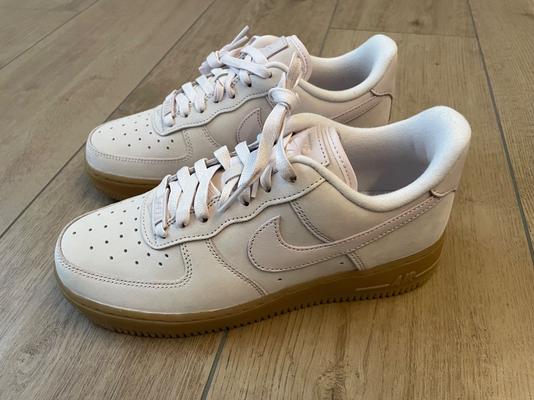 Nike Damenschuhe: Nike Air Force 1 rosa Gr. 38.5 NEU – Neu und originalverpackt aus Waltenschwil von hansnine 2